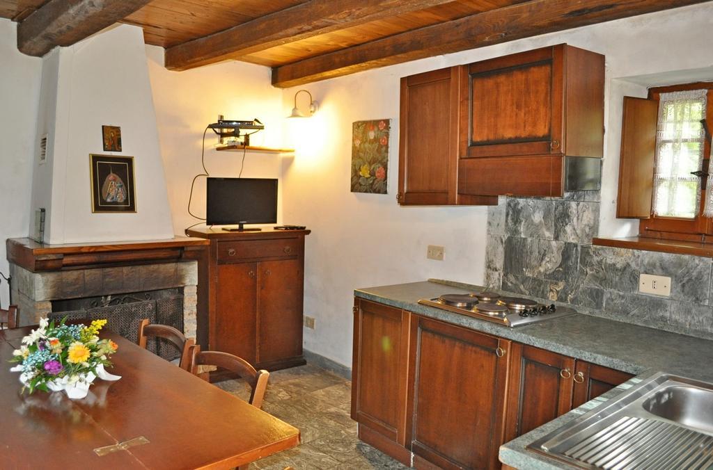 Гостевой дом Borgo Isola Santa Экстерьер фото
