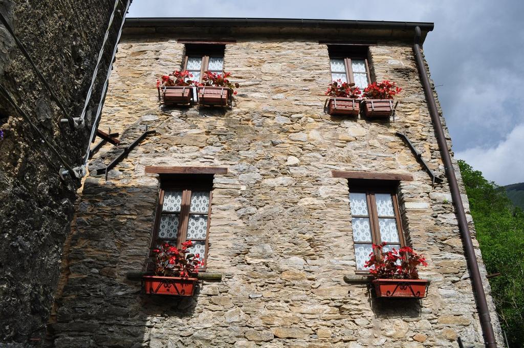 Гостевой дом Borgo Isola Santa Экстерьер фото