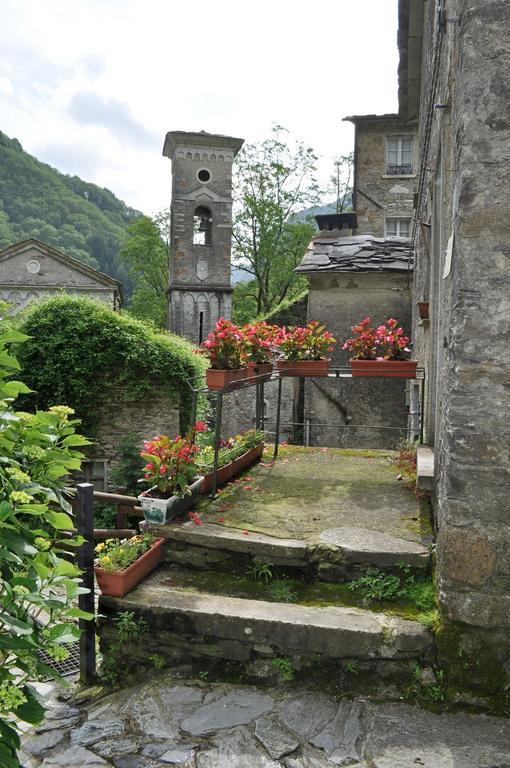 Гостевой дом Borgo Isola Santa Экстерьер фото