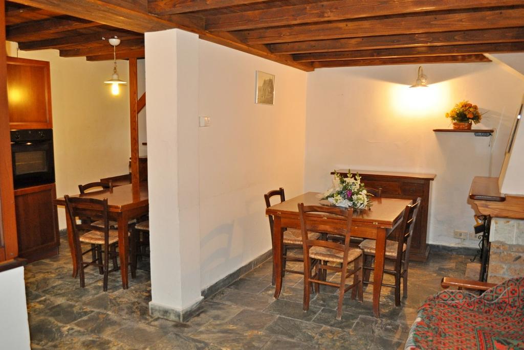 Гостевой дом Borgo Isola Santa Экстерьер фото